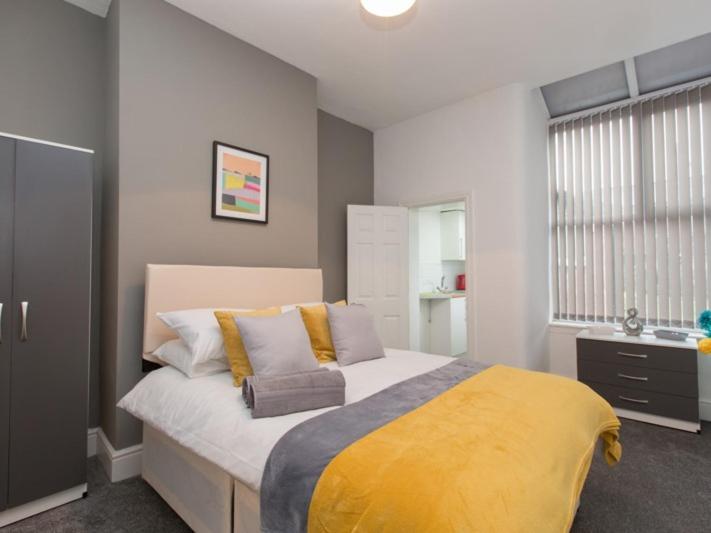 Townhouse @ 166 Ruskin Road Crewe Room photo